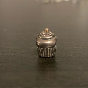 Pandora cupcake charm